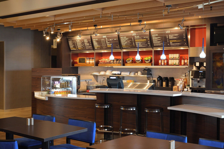 Food & Drinks 4, Courtyard by Marriott Youngstown Canfield, Mahoning
