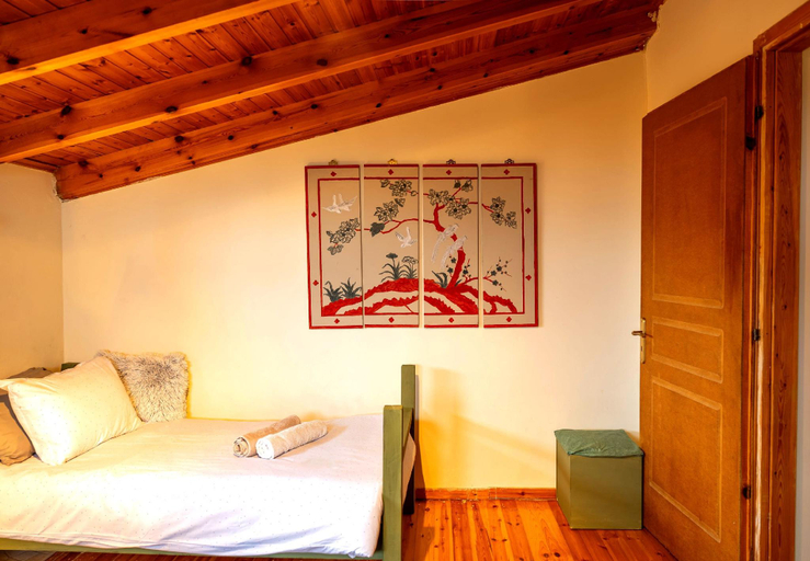 Bedroom 2, Marianda s House - Mountain Views Rustic Charm, Central Greece