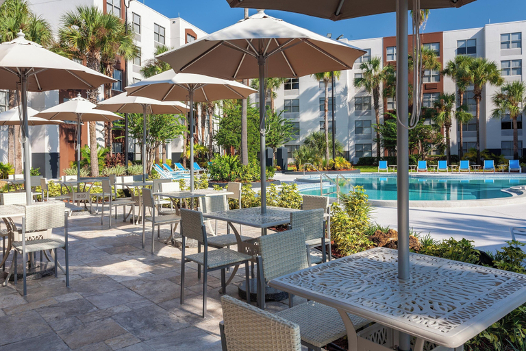 Food & Drinks 5, Four Points by Sheraton Orlando Convention Center, Orange