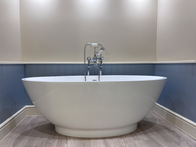 Bathroom 4, The Chilterns Fox, Buckinghamshire