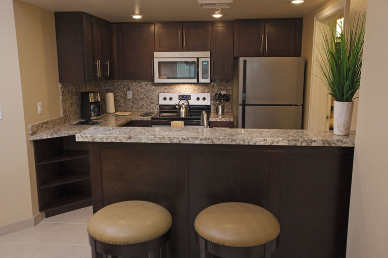 Dining Room 10