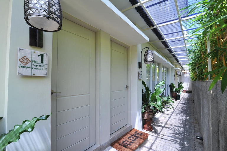 Exterior & Views 2, Dasinem Family Homestay, Sleman