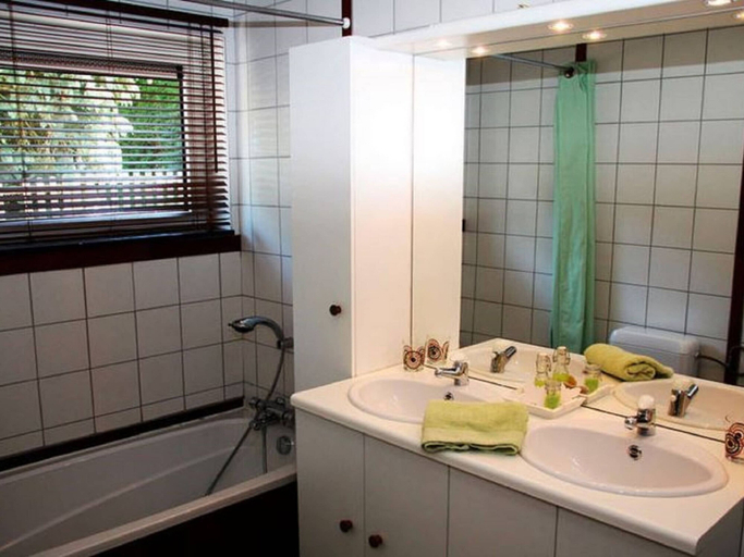 Bathroom 4, Luxurious Holiday Home With Sauna in Spa, Liège