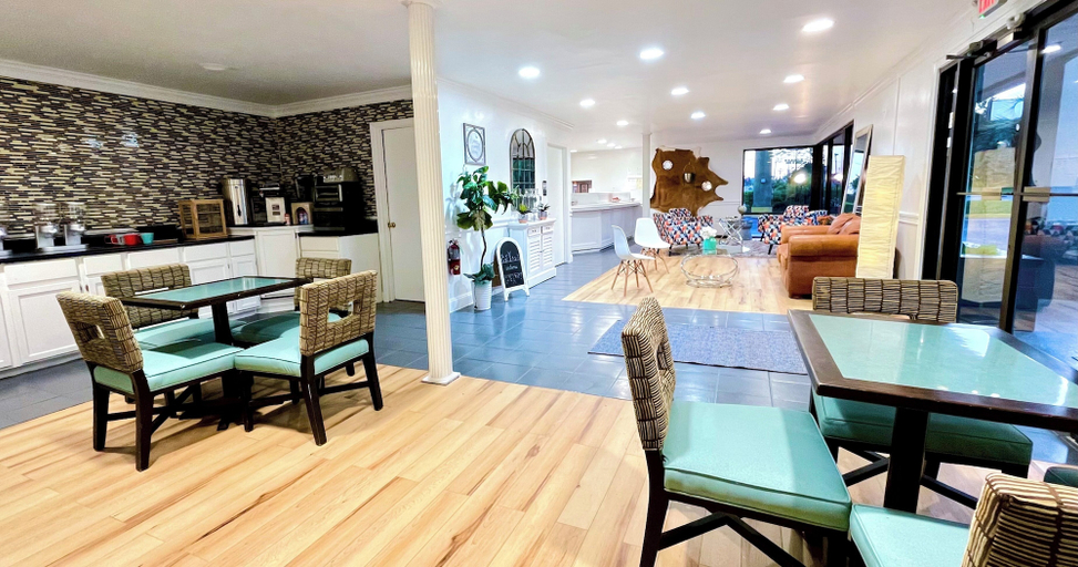 Food & Drinks 5, Budgetel, Colleton