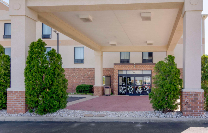 Sleep Inn & Suites near Fort Gregg-Adams, Prince George