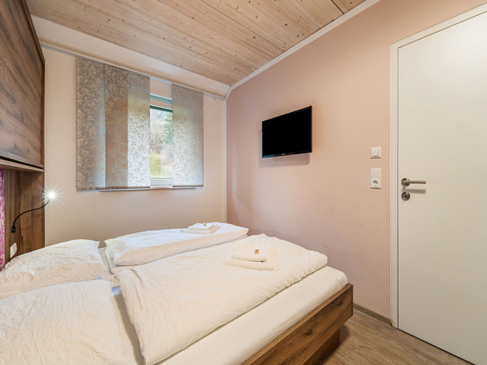 Bedroom 3, Apartment Near ski Area, Zell am See