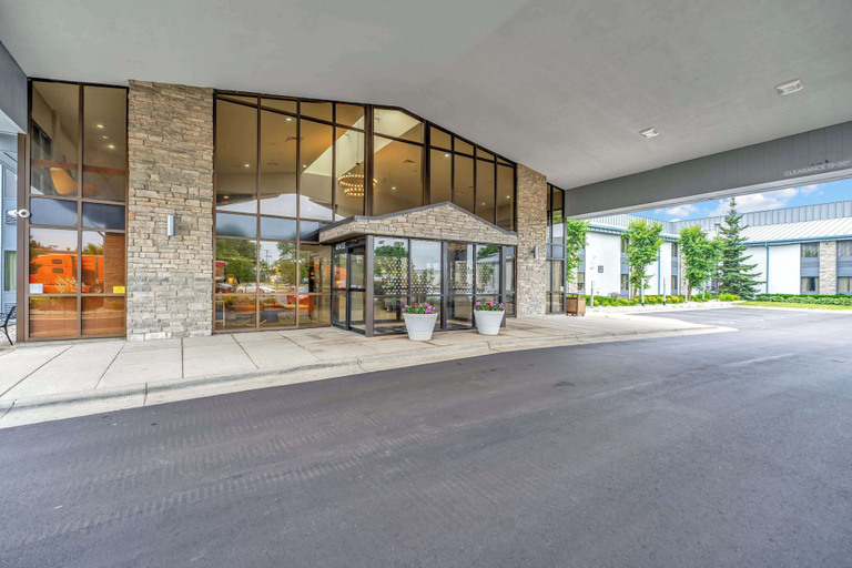 Exterior & Views 2, Spark by Hilton Plymouth, Wayne