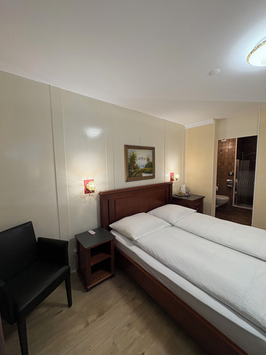 Bedroom 4, Esos Hotel Quelle, Sarganserland