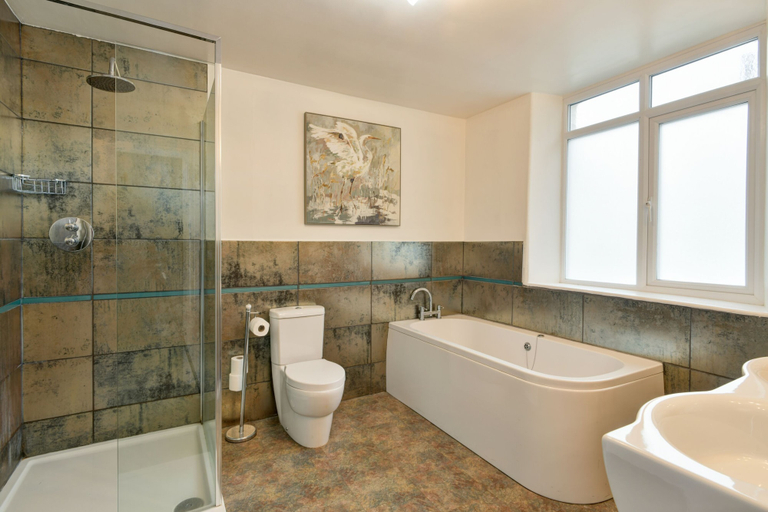 Bathroom 3, The Crown Hotel, Somerset