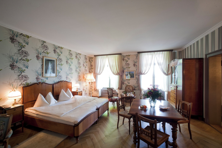 Bedroom 5