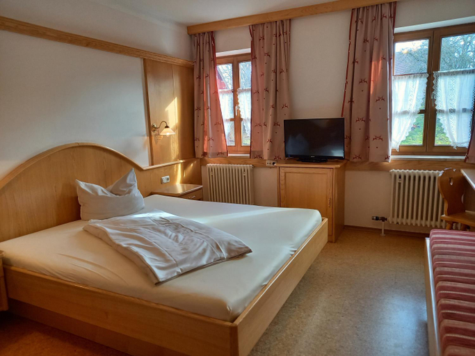 Bedroom 4, Gasthof Huberwirt GmbH, Rosenheim