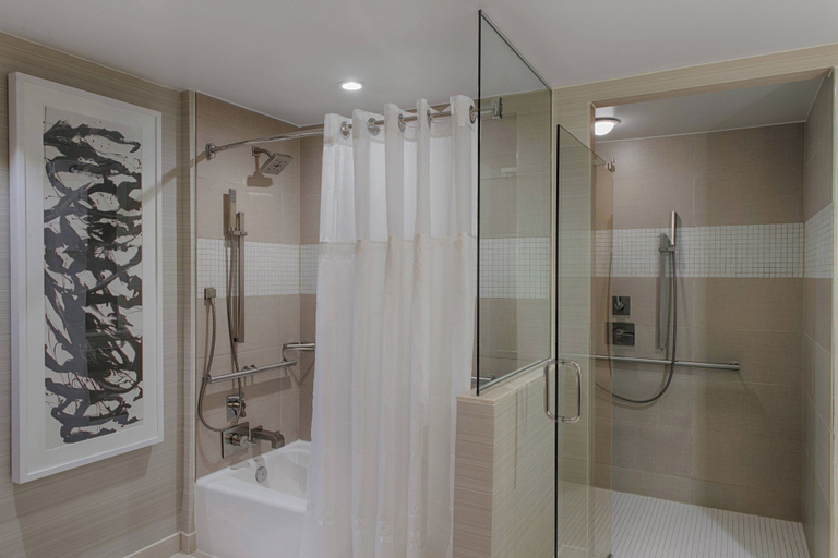 Bathroom 5, Sawgrass Marriott Golf Resort & Spa, Saint Johns