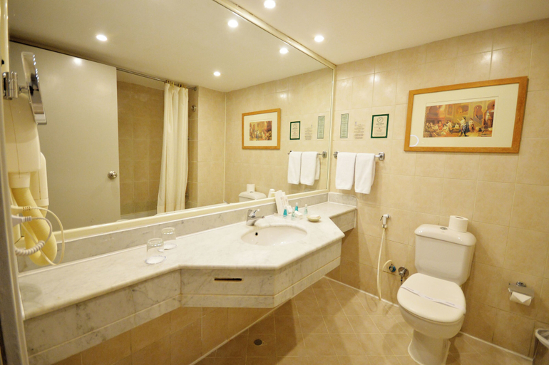 Bathroom 5, Aurora Oriental Resort Sharm El Sheikh, Sharm el-Sheikh