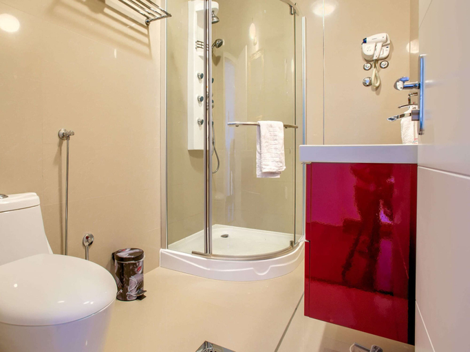 Bathroom, Adorable Apartment in Murter with Hot Tub, Murter