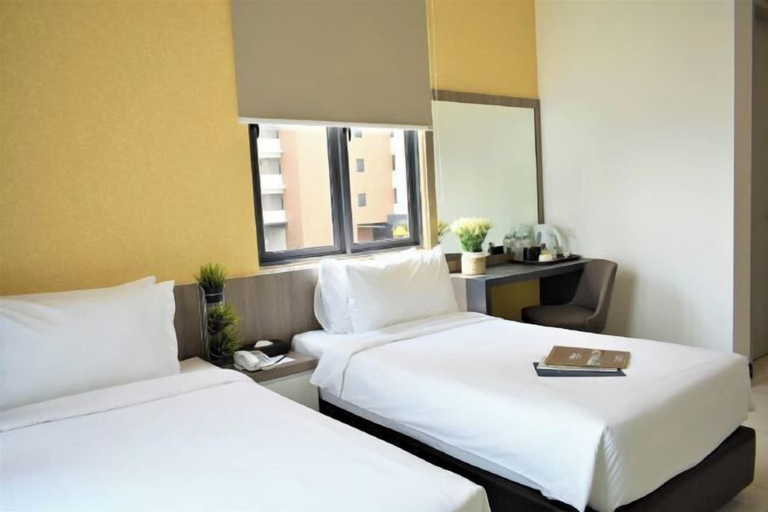 Bedroom 25