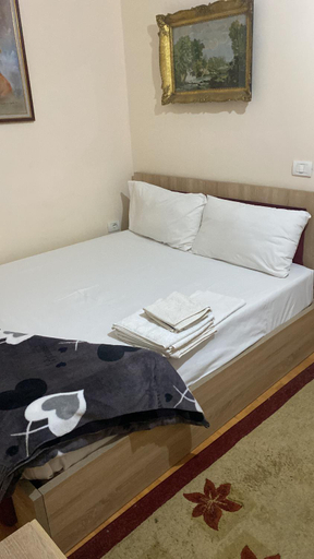 Others 4, Medusa Hotel, Korçës