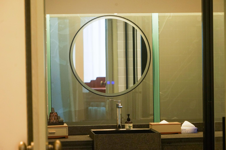Bathroom 11