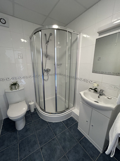 Bathroom 4, Westhill Country Hotel