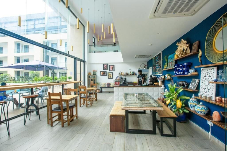 Food & Drinks 5, Embassy Gardens, Accra