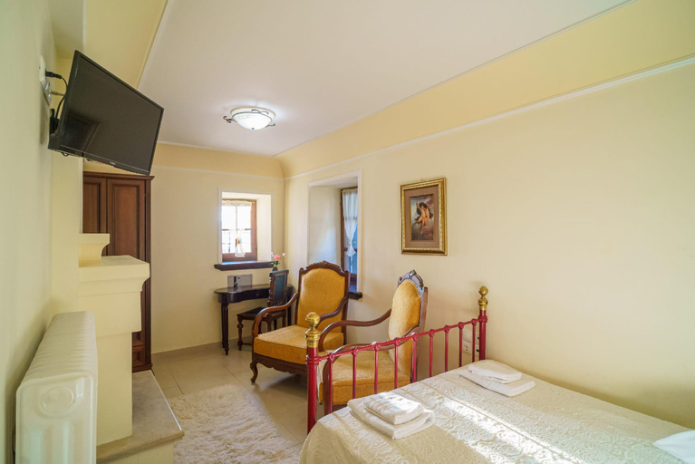 Bedroom 3, Portaria Pool Getaway - Palladion Stone Gem, Thessaly