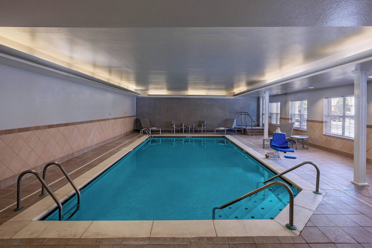 Sport & Beauty 5, TownePlace Suites by Marriott Baton Rouge South, East Baton Rouge