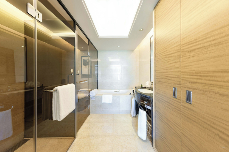 Bathroom 17