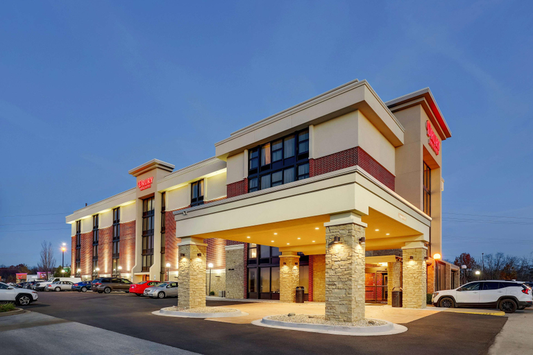 Exterior & Views