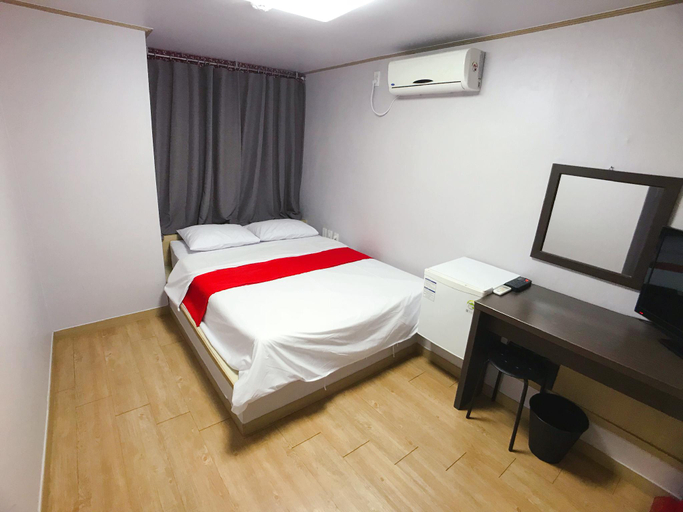 Bedroom 2, 1012 House Namsan - For Foreigners Only, Jung