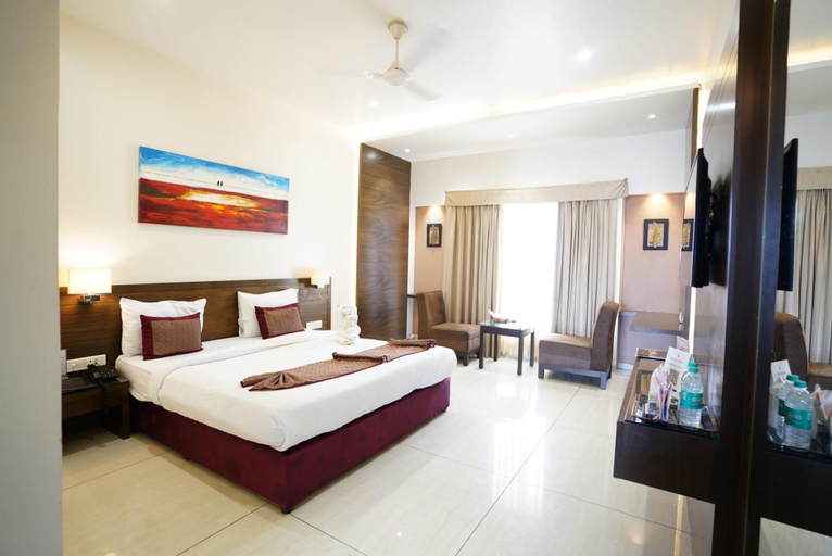 Others 5, Hotel Dipali, Sagar