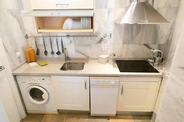 Others 3, Luxury Apartment Arenal 6Pax 2Bedroom, Parking OR, Sevilla