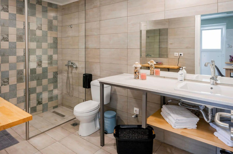 Bathroom 5, Kos Paradise Poolside Retreat-Endless Sunny Vibes, South Aegean