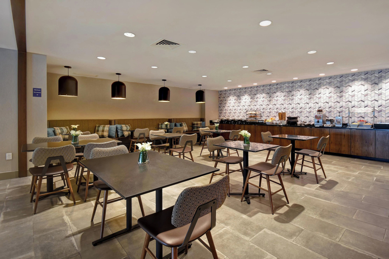 Food & Drinks 5, Four Points by Sheraton Boston Newton, Middlesex