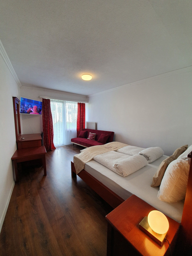 Bedroom 4, Esos Hotel Quelle, Sarganserland