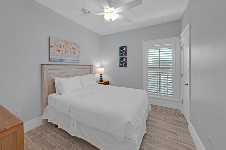 Bedroom 3, Sea Suite, Walton