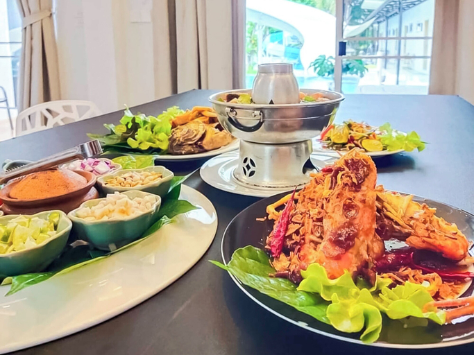 Food & Drinks 5, 189Premier Villa Lamphun, Muang Lamphun