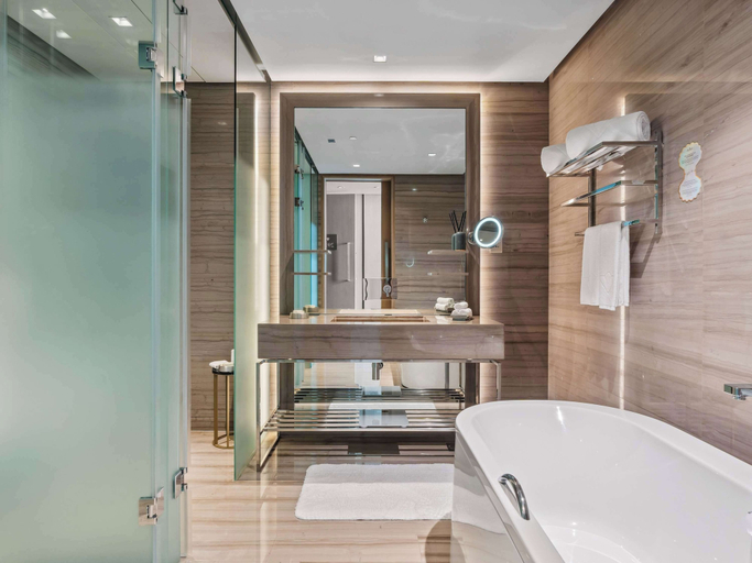 Bathroom 12