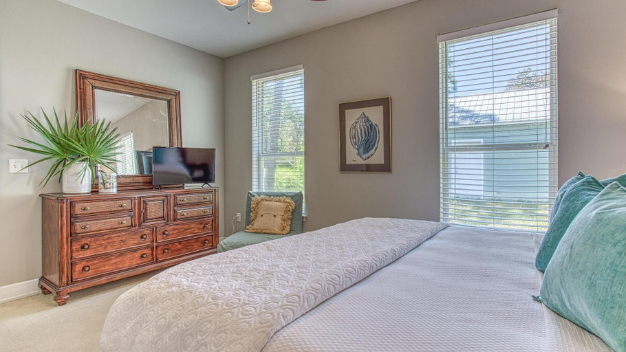 Bedroom 2, Flip Flop Cottage, Walton