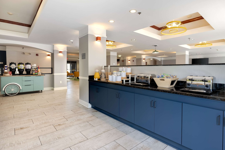 Food & Drinks 5, Spark by Hilton Savannah Airport, Chatham
