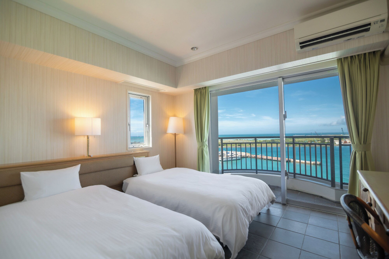 Bedroom 4, Hotel East China Sea, Ishigaki