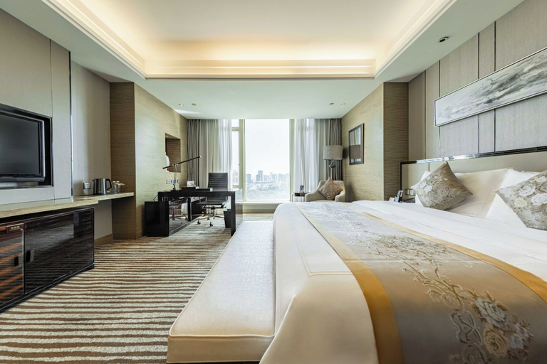 Bedroom 24