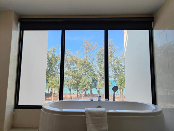 Bathroom, Solis Beach Hotel Rajamangala, Muang Songkhla