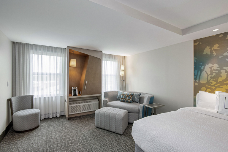 Bedroom 3, Courtyard by Marriott Raleigh Cary/Parkside Town Commons, Wake