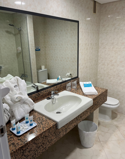 Bathroom 5, BLUESEA Puerto Resort, Santa Cruz de Tenerife