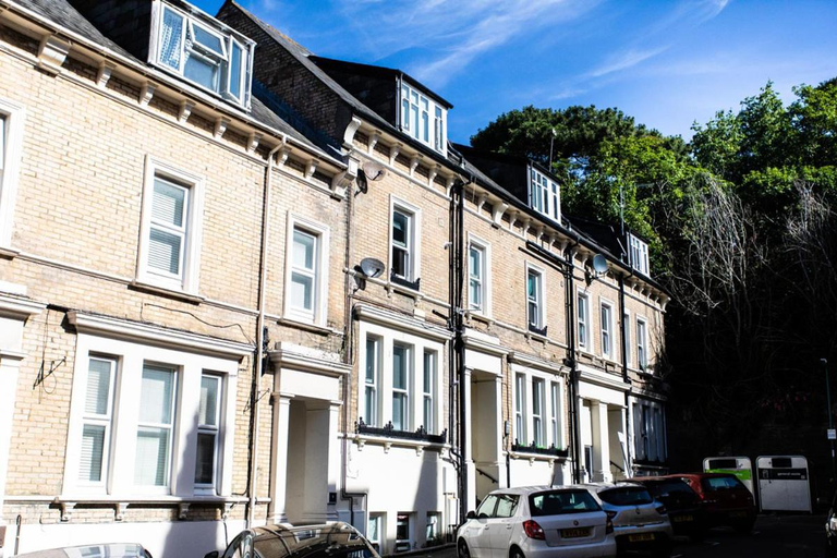 Exterior & Views 1, Verulum Apartments - by Coastline Retreats - Beautifully Designed Luxury Town Centre Apartments - 5 , Bournemouth