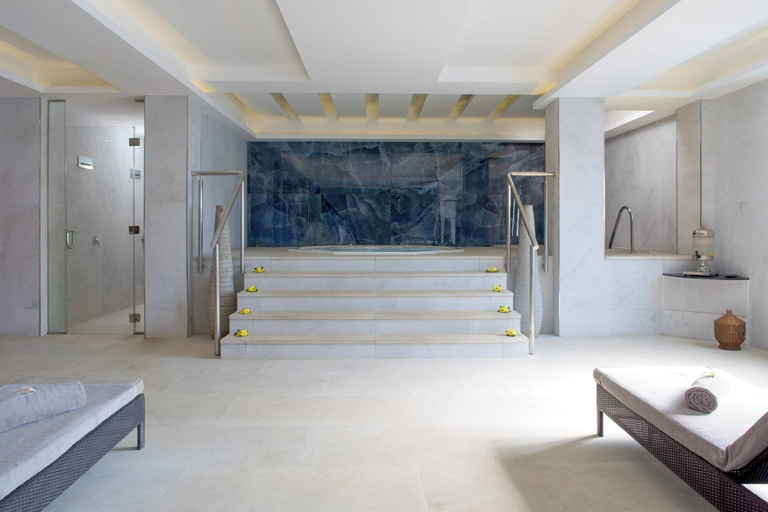 Bathroom 5, InterContinental Hotels RESORT MAURITIUS by IHG