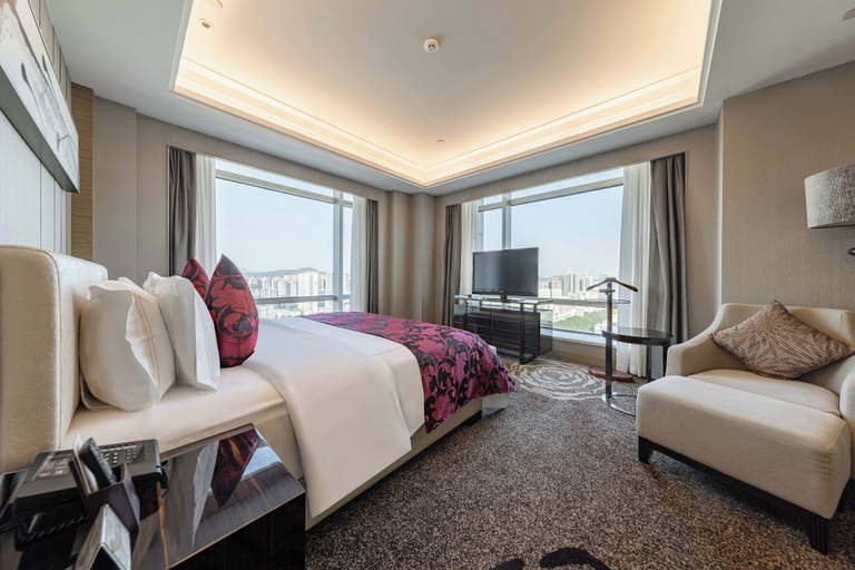 Bedroom 23