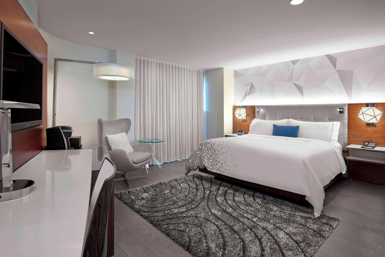 Bedroom 3, Renaissance Edmonton Airport Hotel, Division No. 11