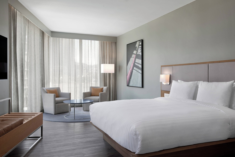 Bedroom 3, AC Hotel by Marriott Cape Town Waterfront, City of Cape Town