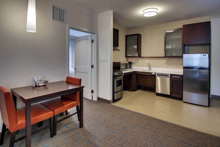 Dining Room 7