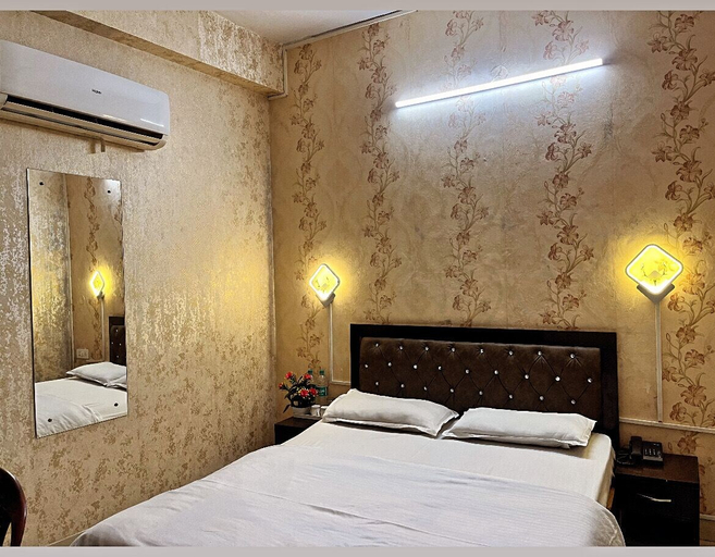 Bedroom 3, Swagat Guest House, Dehradun